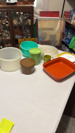 Tupperware lot  8.00 takes all