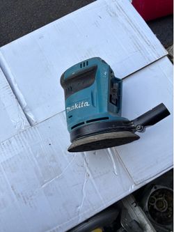 Sander makita