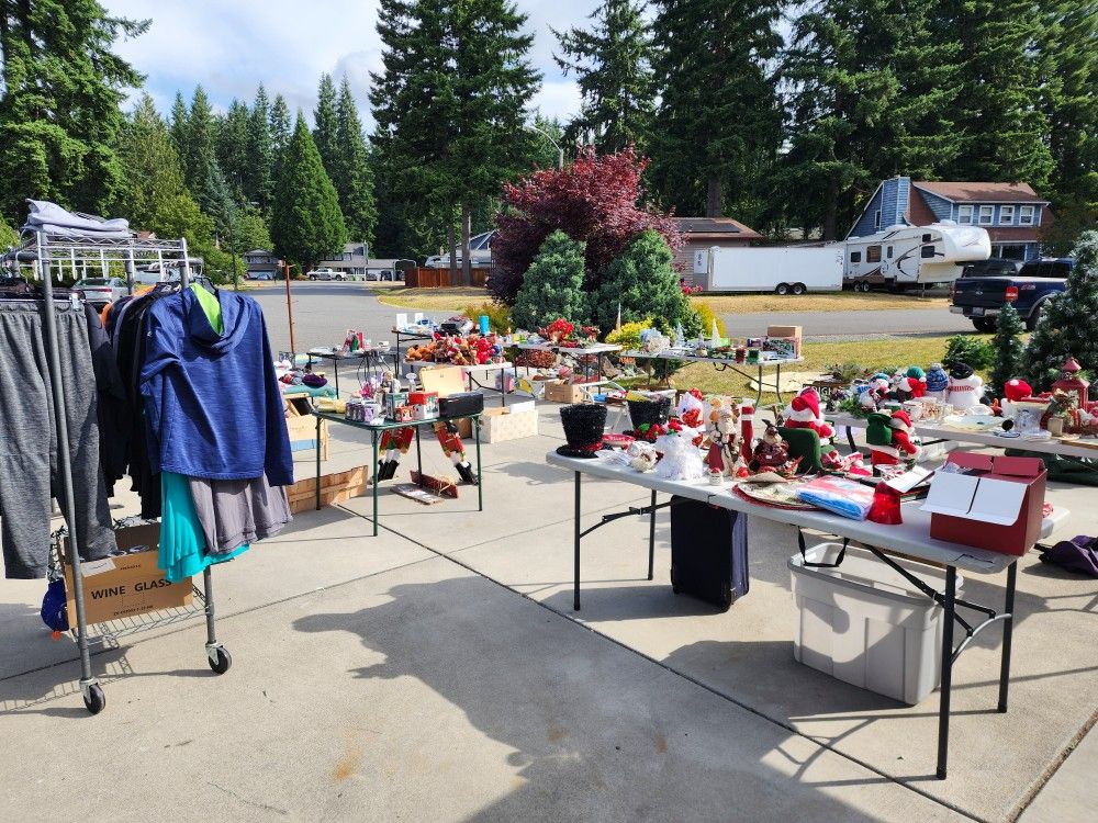 Garage Sale Saturday Through Monday Christmas In July