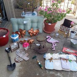 PATIO AND GARDEN DECOR 