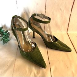 💚STARLET • Green “Ivana” Faux Alligator Heels