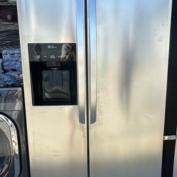 36” LG SIDE X SIDE REFRIGERATOR STAINLESS “WORKS GREAT “