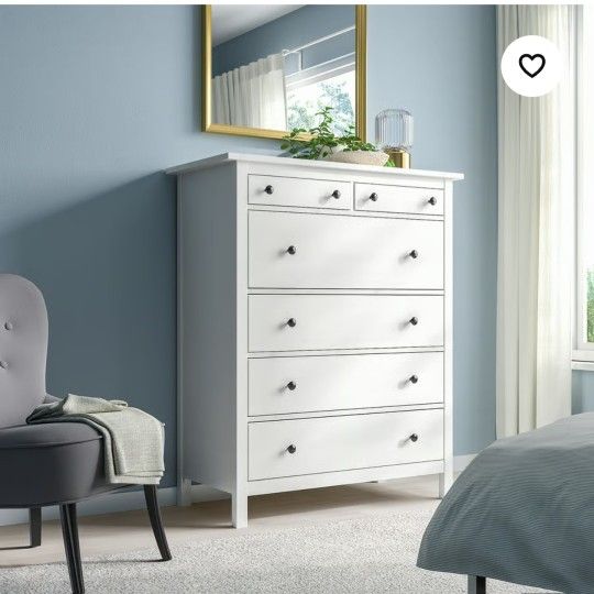 Ikea Hemnes 6 drawer dresser white & golden knobs