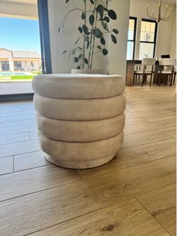 Modern Layered Velvet Storage Ottoman – Cream/Taupe (Hidden Storage)