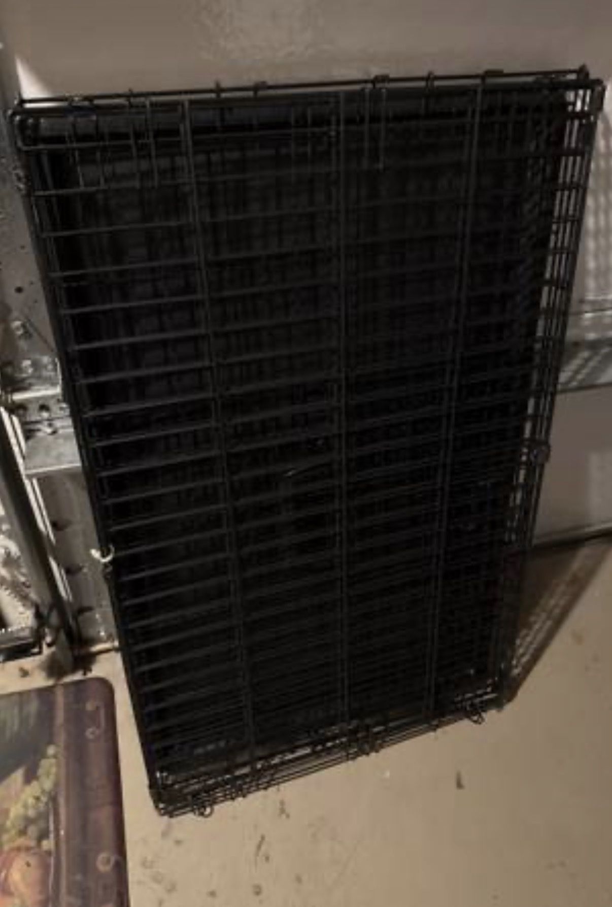 Like Brand New Dog Crate 22”x 34”x 24” h