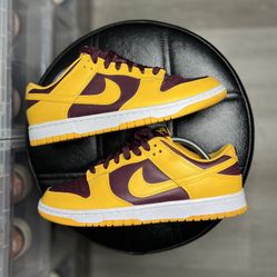 Nike Dunk Low