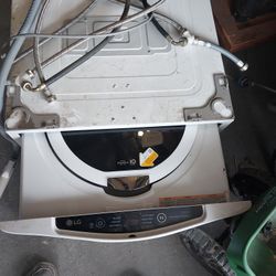 LG Sidekick Pedestal Washing Machine