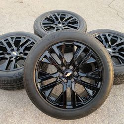 NEW 22" Black GMC Chevy Wheels and Tires 22 Rims 22s Rines Negros con Llantas Nuevas Tahoe Silverado Sierra Yukon Factory original Stock Take Off 24”