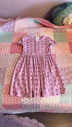 Girl dress size 6