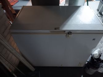 GE Deep Freezer