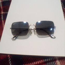 Polarized Ray-Ban Sunglasses 