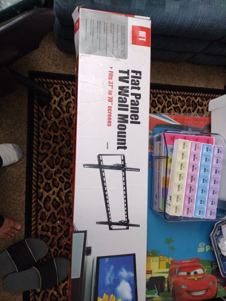 Flat Panel TV Wall Fits 37..To 70