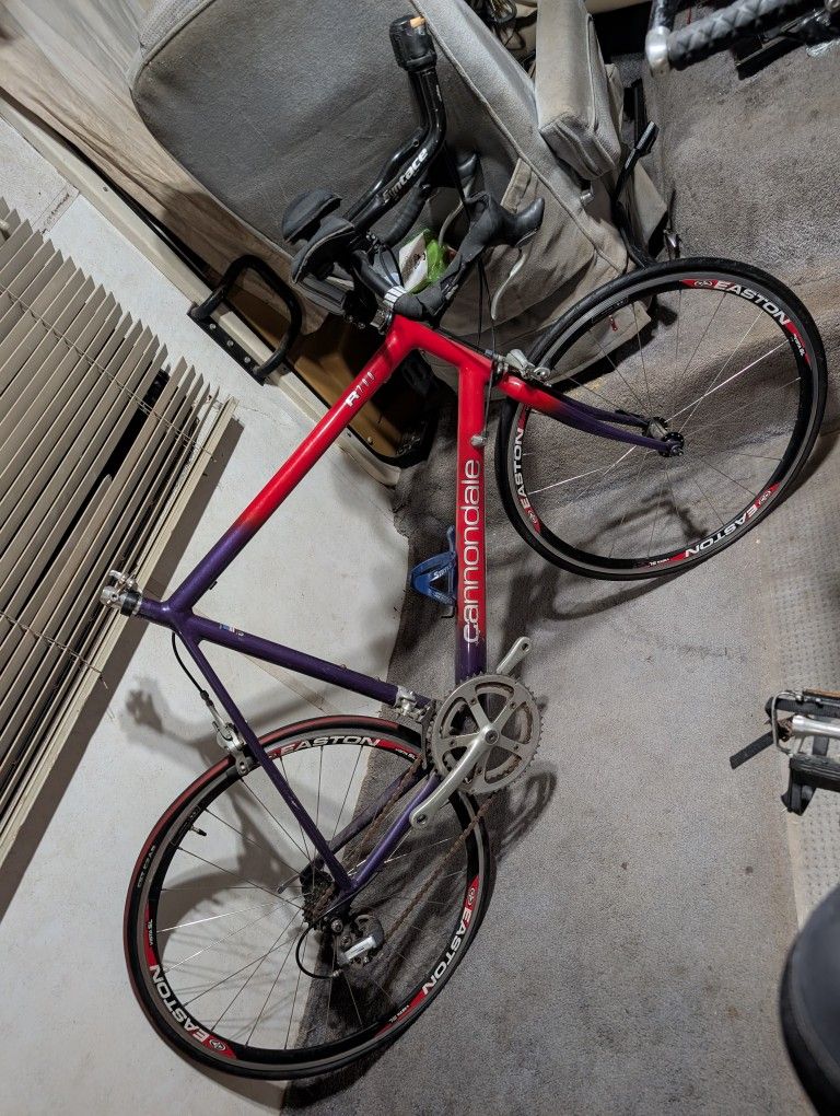 Cannondale R700/Specialized Rock Hopper FS