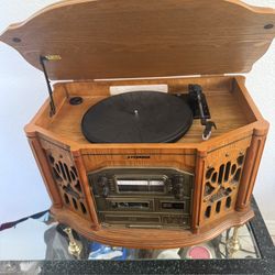 Sylavnia Radio/Record Player