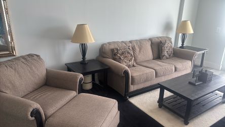Ashley Home Furniture - Full Living Room Set
