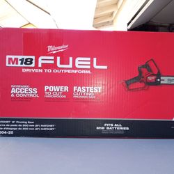 Milwaukee Hatchet 8" Pruning Saw 