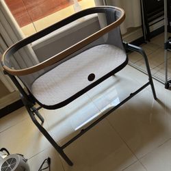 Maxi Cosi Bassinet 