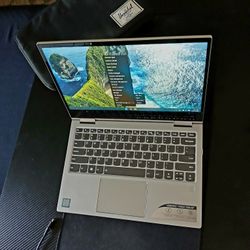 Lenovo Yoga 730-13 Laptop 