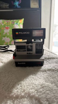 Polaroid Sun 600 LMS Instant Camera