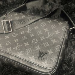 Lv handbag
