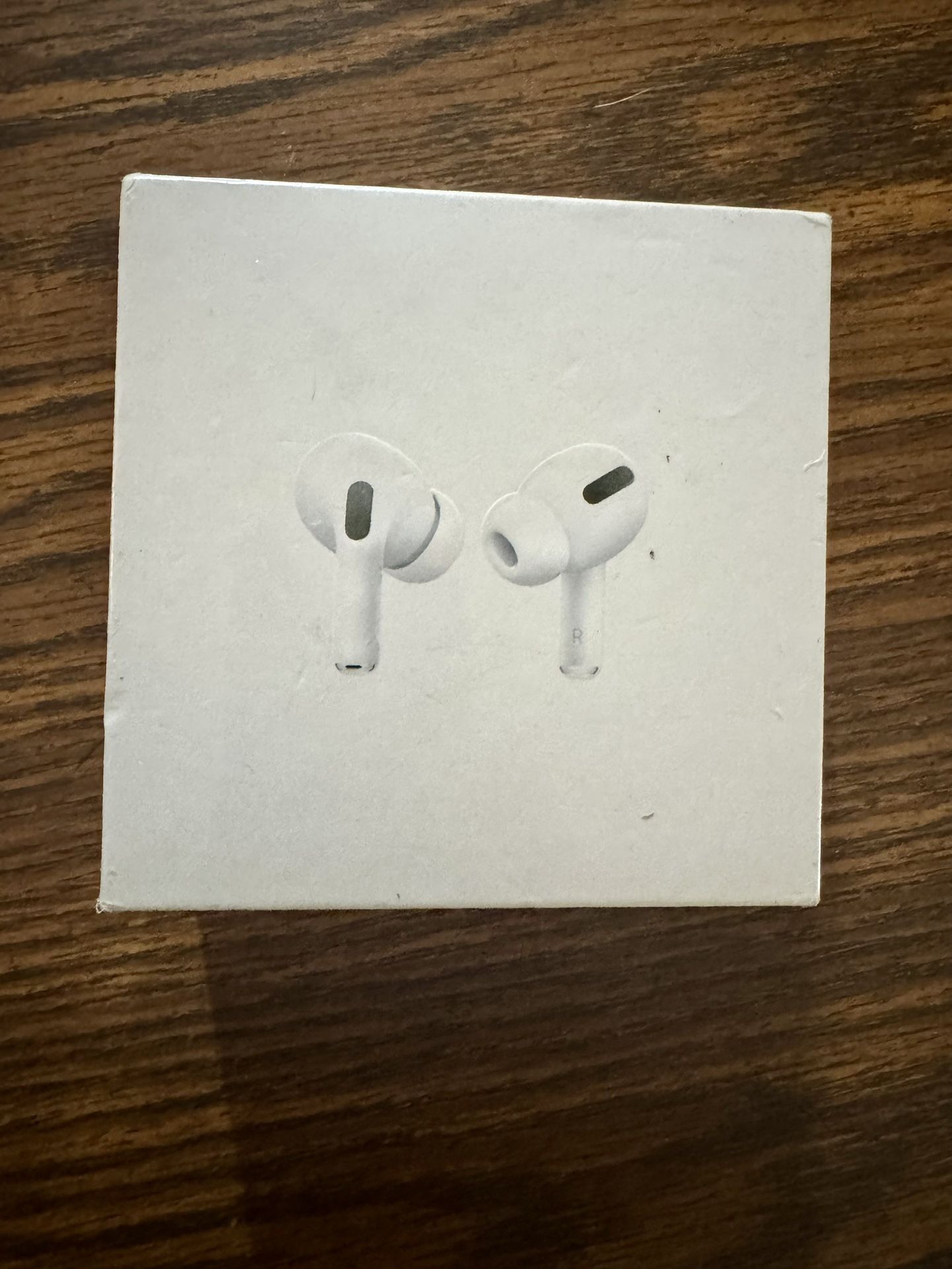 AirPods Pro – 1st Generation (with MagSafe Charging Case)