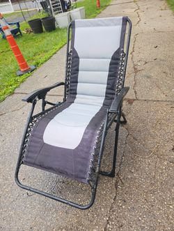 Price is firm.. extra wide zero gravity chair