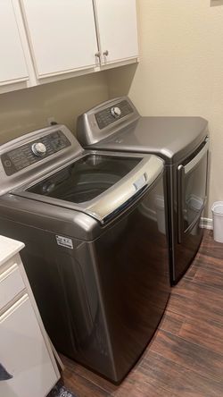 LG Washer and Dryer Set