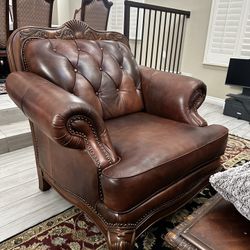 3 Piece Leather Couch Set And Table