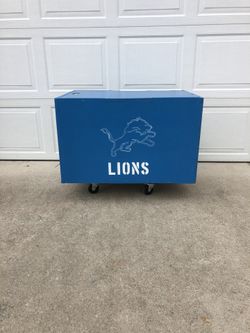 Workout equipment. Customized plyometric CrossFit jump boxes