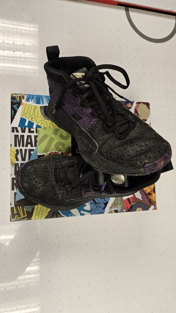 GUC Adidas x Marvel Dame 5 Black Panther Big Kids Boys Black Basketball Shoes Size 5.5