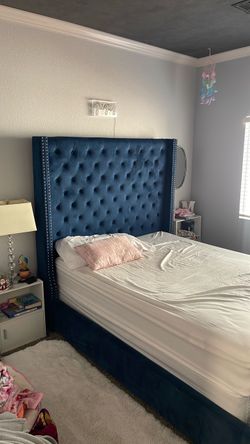 Beautiful Queen Bedframe