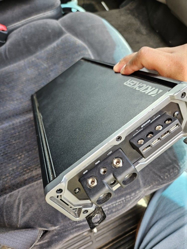 Kicker Amp for Sale in Bakersfield, CA OfferUp