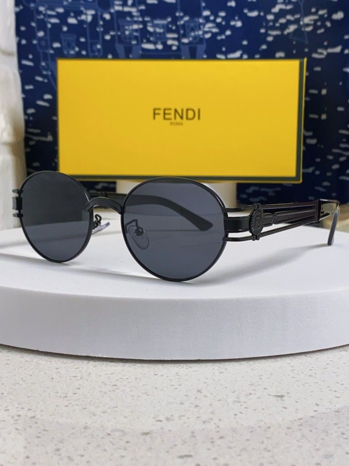Vintage Metal Small Oval Frame Sunglasses