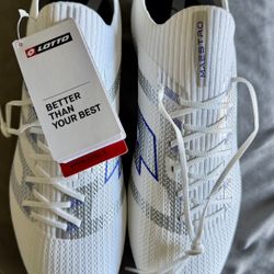 Brand new Lotto Maestro 300 VI FG Soccer Cleats  Size Mens 10  White Silver Metal 221343-1GN $ 72 
