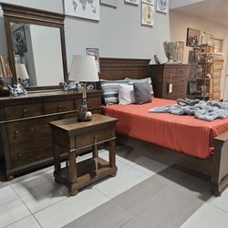 Twin/Full Bedroom Set