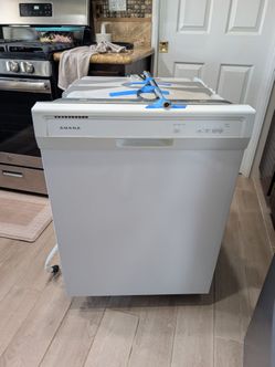 Dish washer