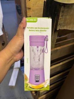 Portable and Rechargeable Battery Juice Blender blue plastic