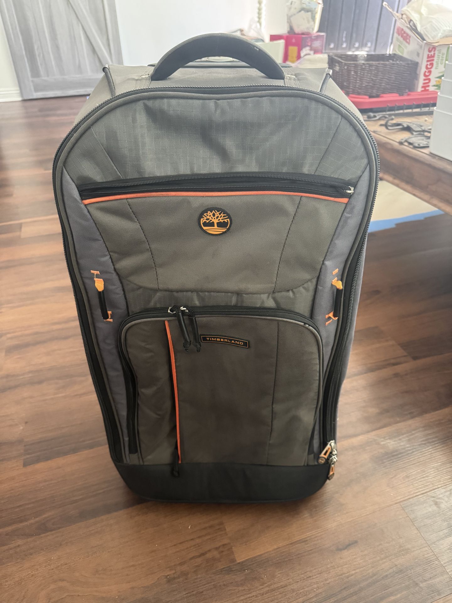 Timberland Danvers River 21" Rolling Upright Olive Suitcase