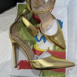 Gold heels