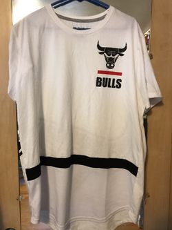 Bulls shirt BRAND NEW
