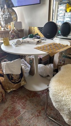 IKEA table round