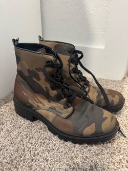 Camo Lace-Up Combat Boots