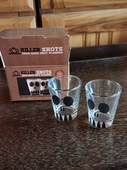 Skull shot glasses - set of 2