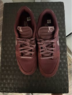 Nike dunk low Retro premium  Burgundy crush