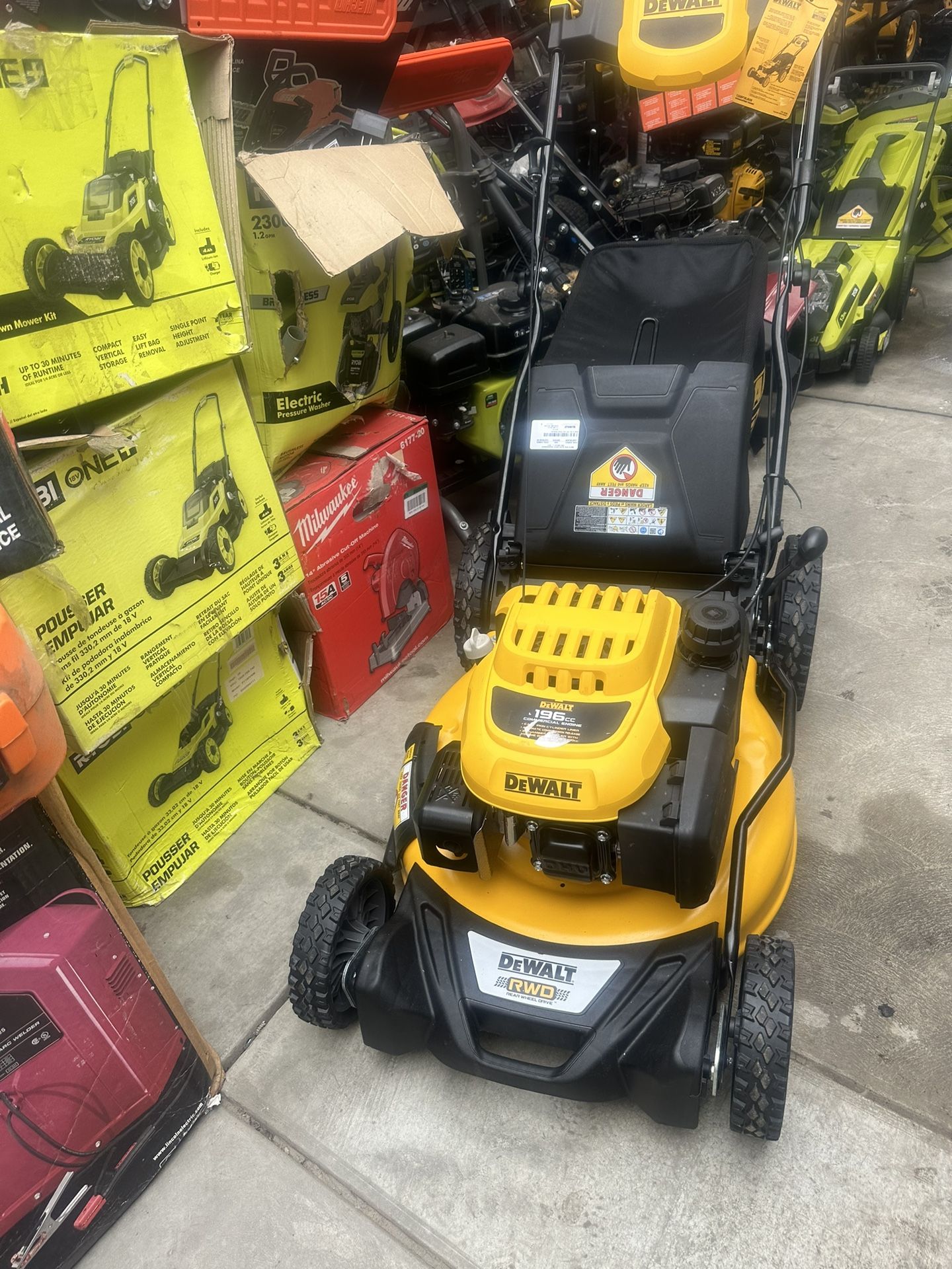 Lawnmower Dewalt