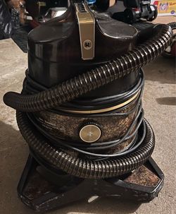 Rainbow Vacuum Cleaner with Hose and extra belt