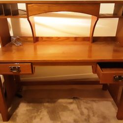 Oak Bassett  Medium Desk