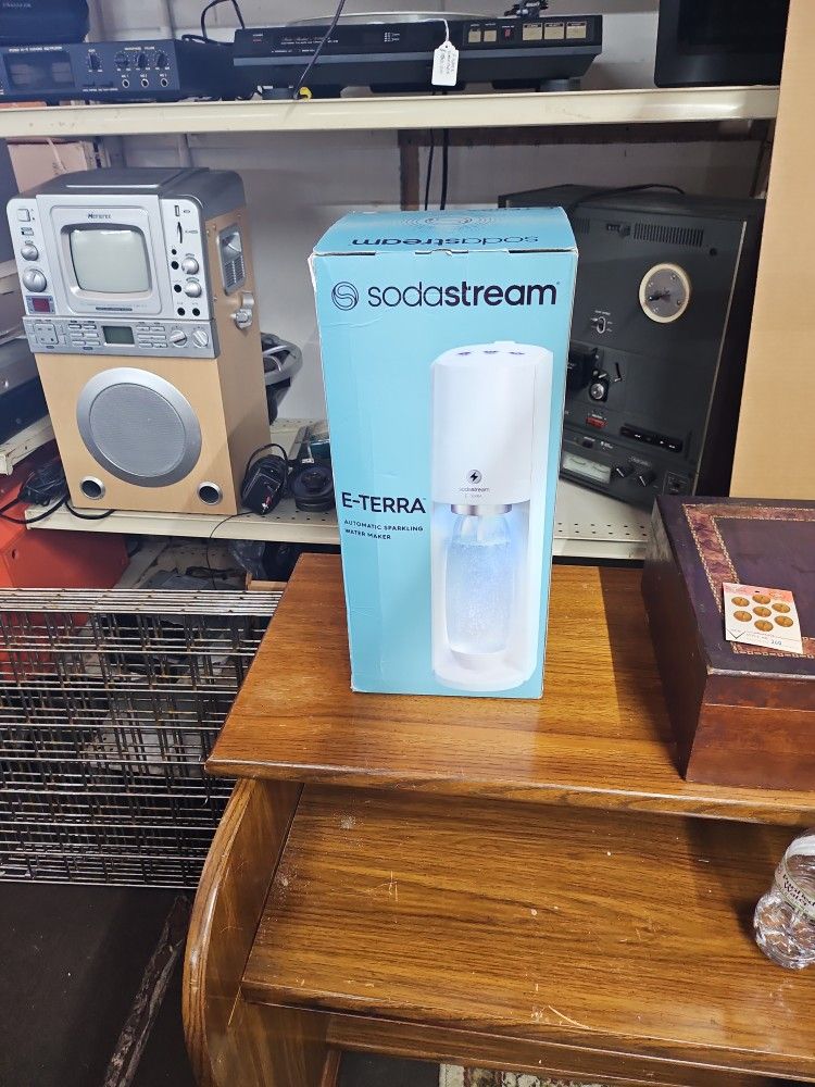 Sparkling Water Maker