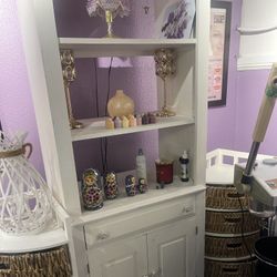 Shelf/cabinet 