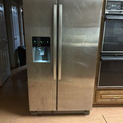 Kenmore Refrigerator 